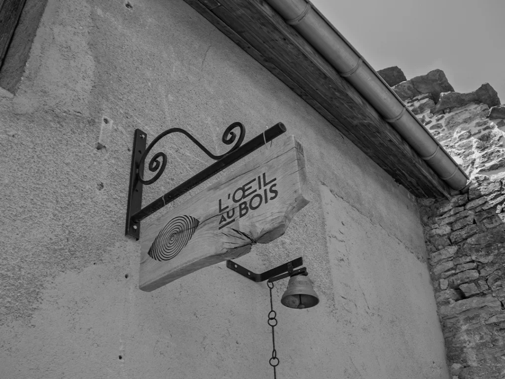 L'atelier d'ébénisterie situé à Montain dans le Jura